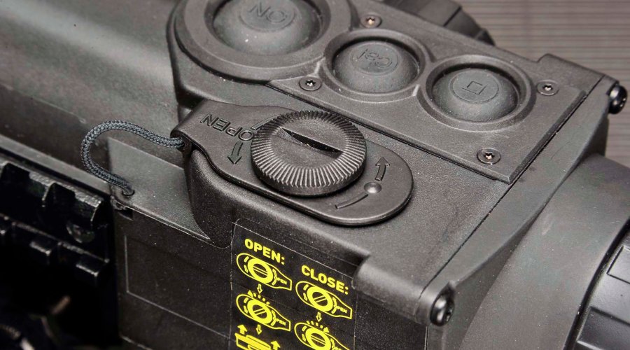 Closed battery compartment