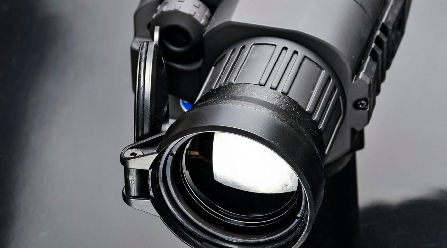 Front lens objectives of the Pulsar Quantum XQ50