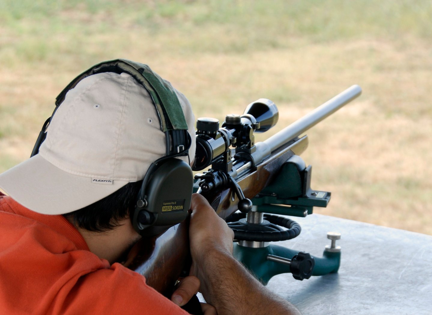 Choosing a scope for target shooting