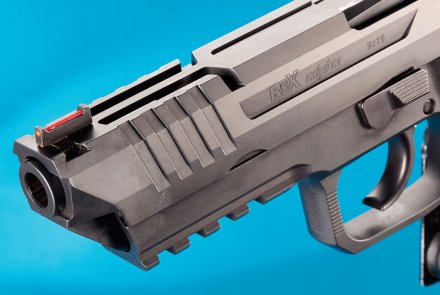Test: Arex Rex Alpha in 9mm Luger, a competition pistol from Slovenia Muzzle of the Arex Rex Alpha in 9mm Luger competition pistol