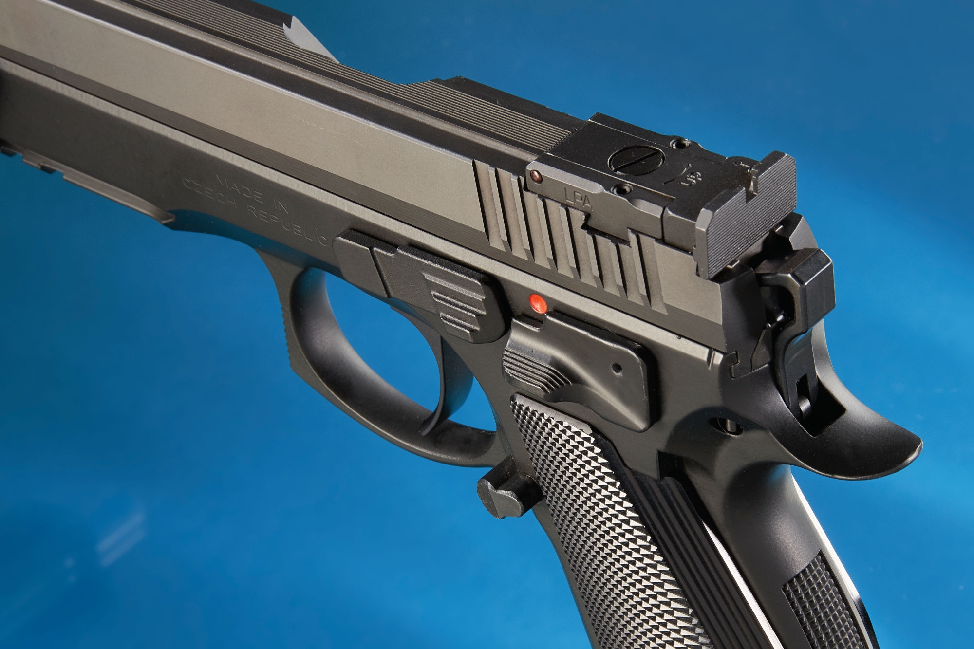 CZ75 "Taipan" Cz-75-taipan-pistol-9mm-luger-frankonia-test-rear-sight.jpg?cid=1a1h