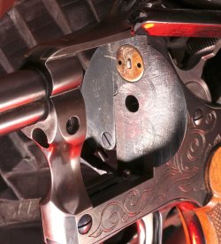 A piece of firearms history under test: the double-barrel Merz revolver with 20-round cylinder The firing pin of the Merz revolver.