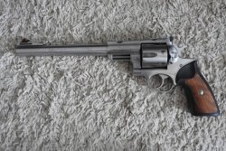 Bigger is better? The influence of barrel length on bullet velocity in handguns Ruger Super Redhawk revolver with the 9.5-inch barrel in .44 Magnum caliber