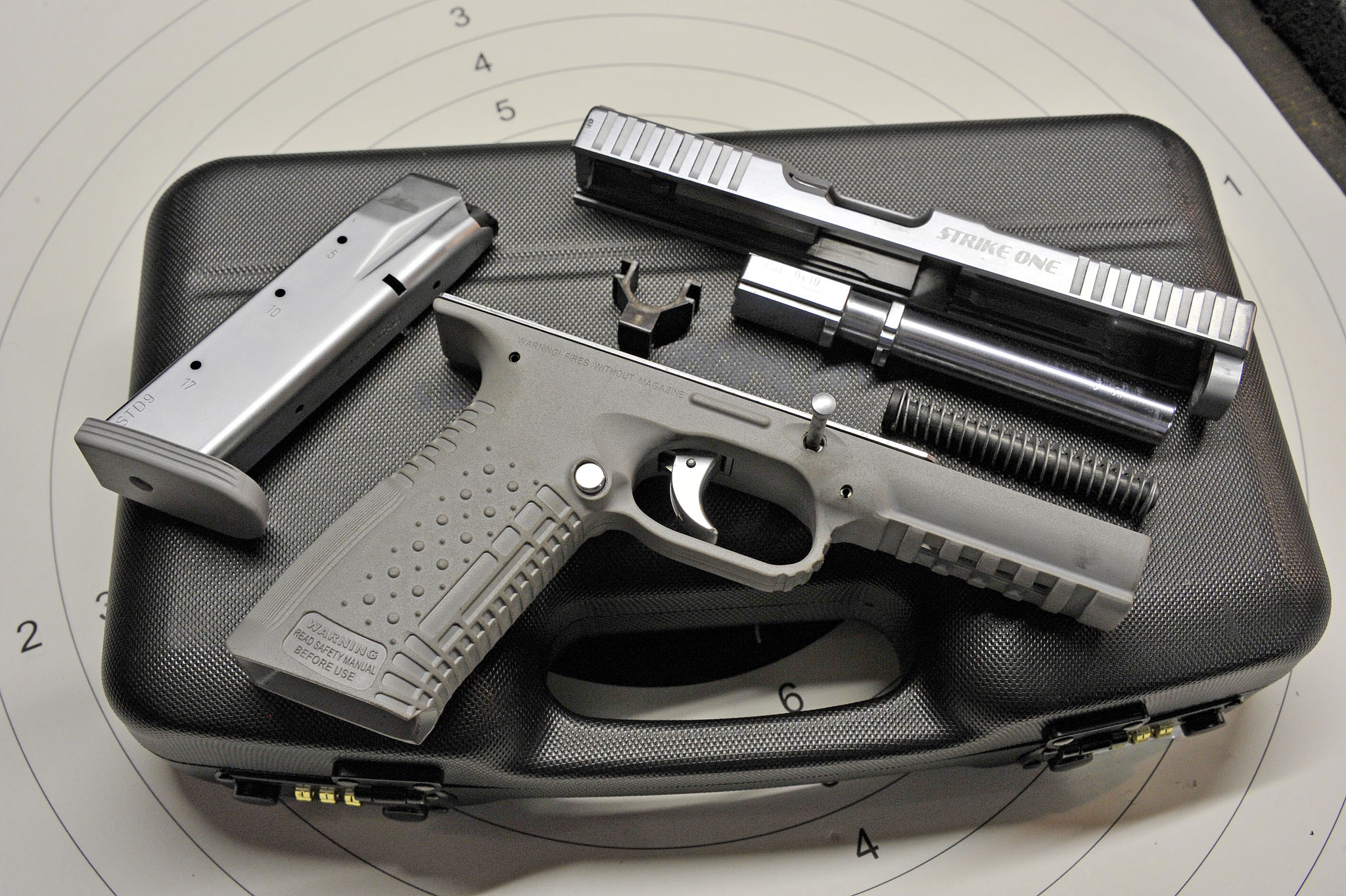 pistols: Arsenal Firearms Strike One finally arrives in USA!