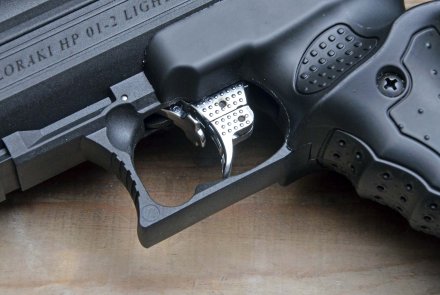 Zoraki HP 01-2 Light, a top-performance air pistol Charging the piston also activates the automatic safety