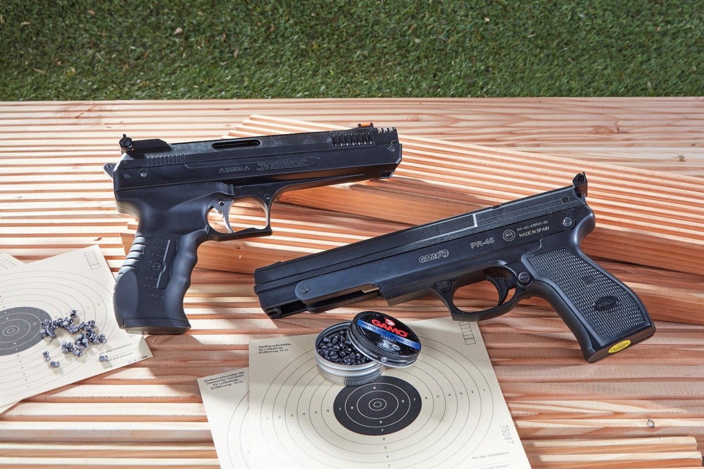 Double test: Beeman P17 and Gamo PR-45 air pistols The test guns: the Beeman P17 (left) and Gamo PR-45 (right) air pistols