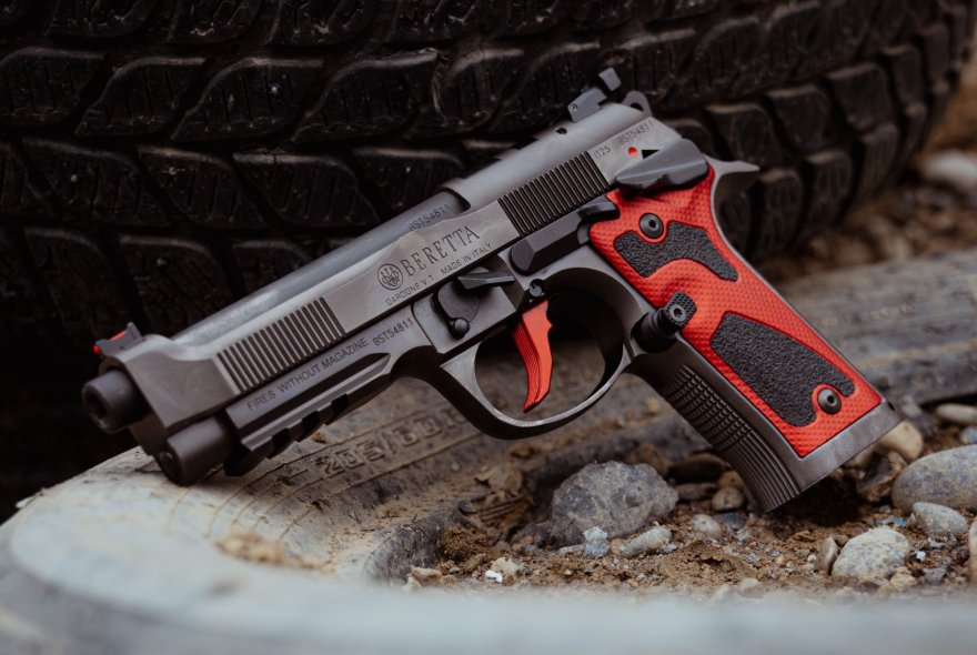 New Beretta 92X Performance Optic Dark Series: competition in full ...