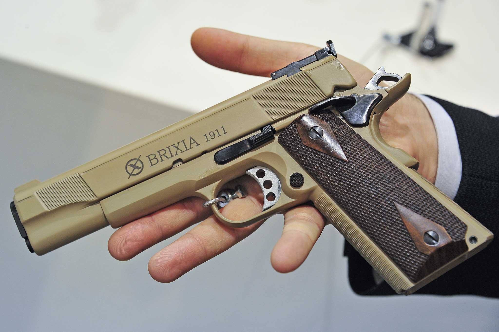 brixia: Brixia Shotguns: new pistols and shotguns for 2016