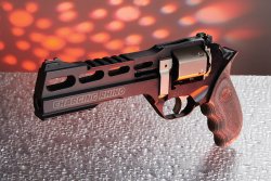 Chiappa Charging Rhino 60DS: testing the 9mm low-axis barrel sports revolver Chiappa Charging Rhino DS60 sports revolver