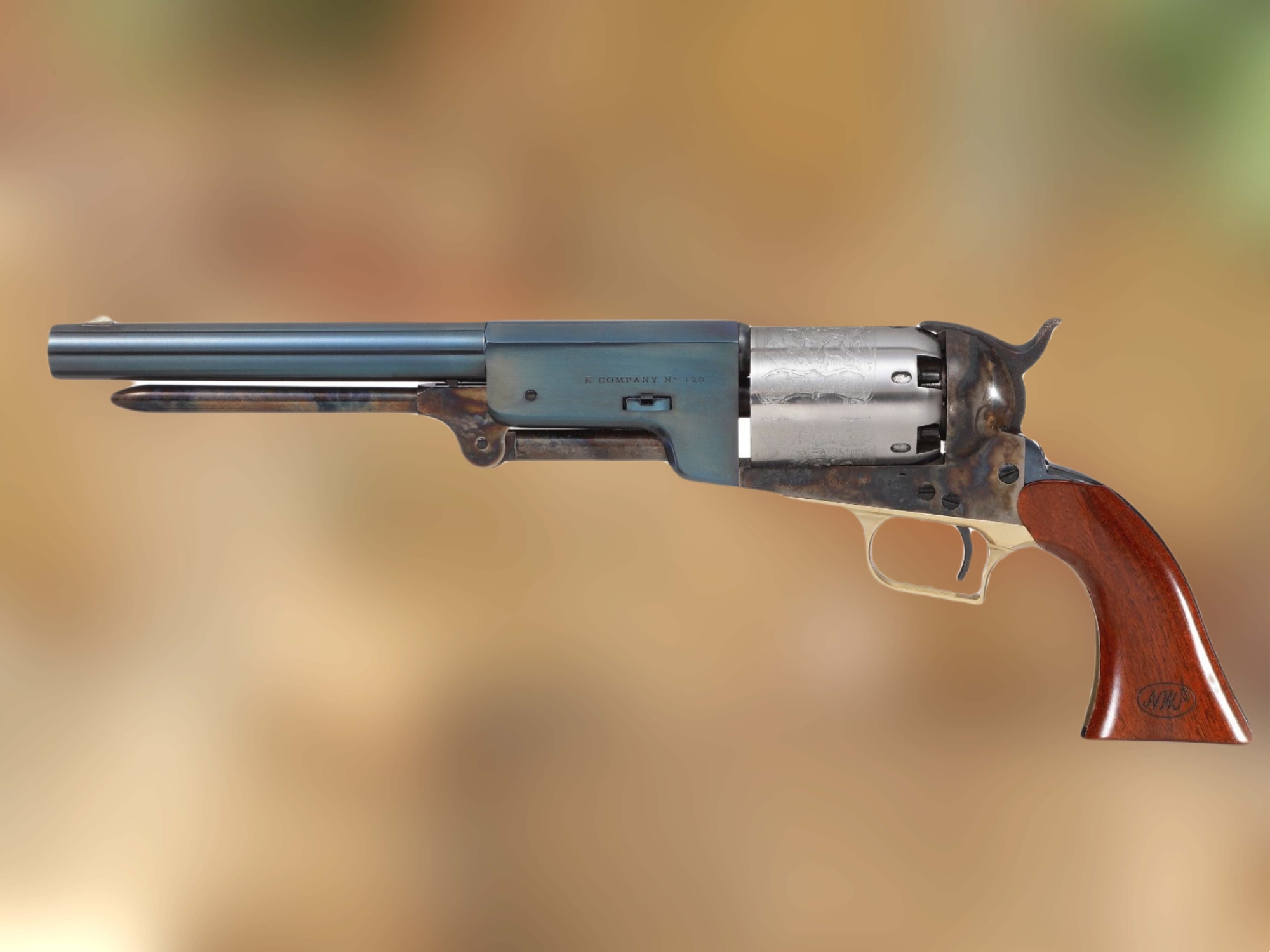 A cowboy-style revolver with interchangeable 9-shot cylinder: from