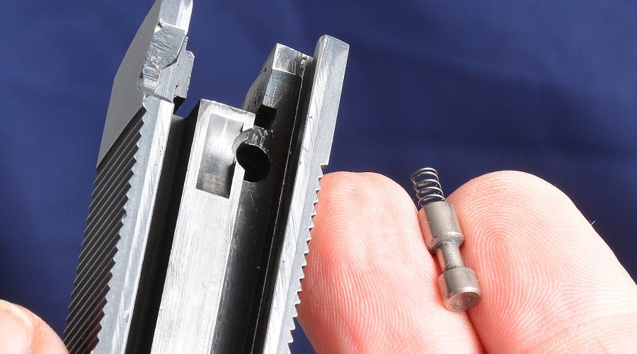 Colt 1911 Government .45 ACP disassembly Colt 1911 Government .45 ACP disassembly