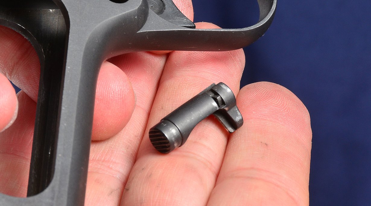 Colt 1911 Government .45 ACP disassembly