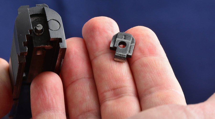 Colt 1911 Government .45 ACP disassembly Colt 1911 Government .45 ACP disassembly