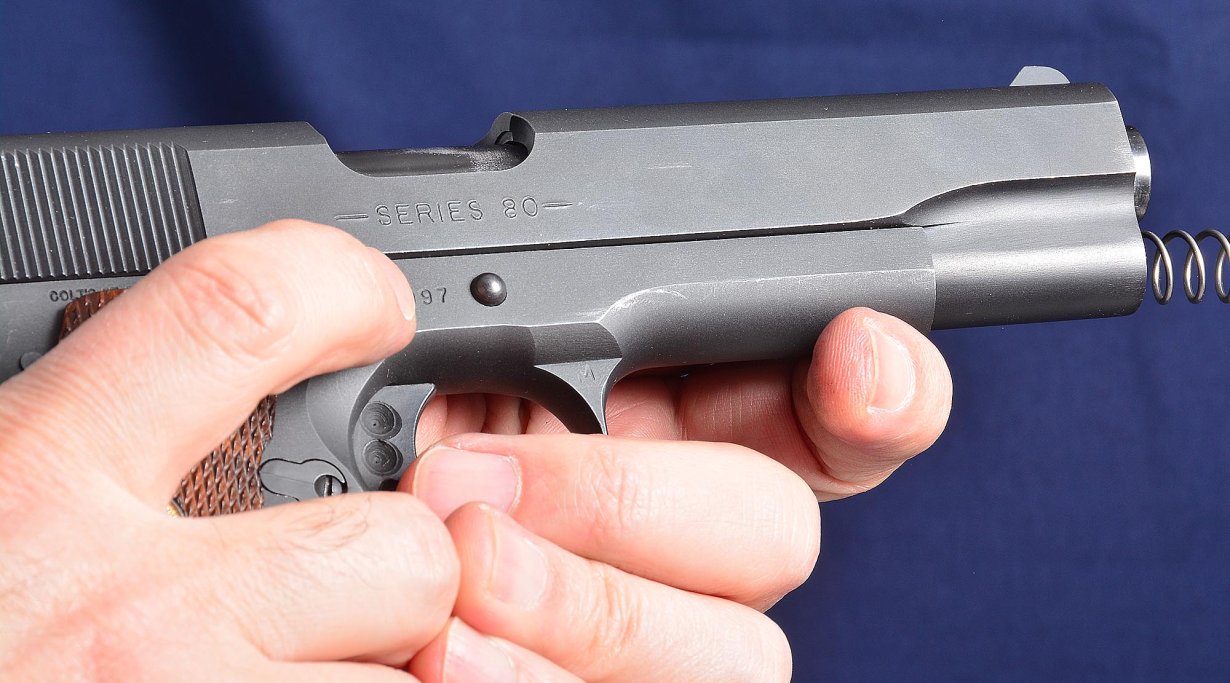 Colt 1911 Government .45 ACP disassembly