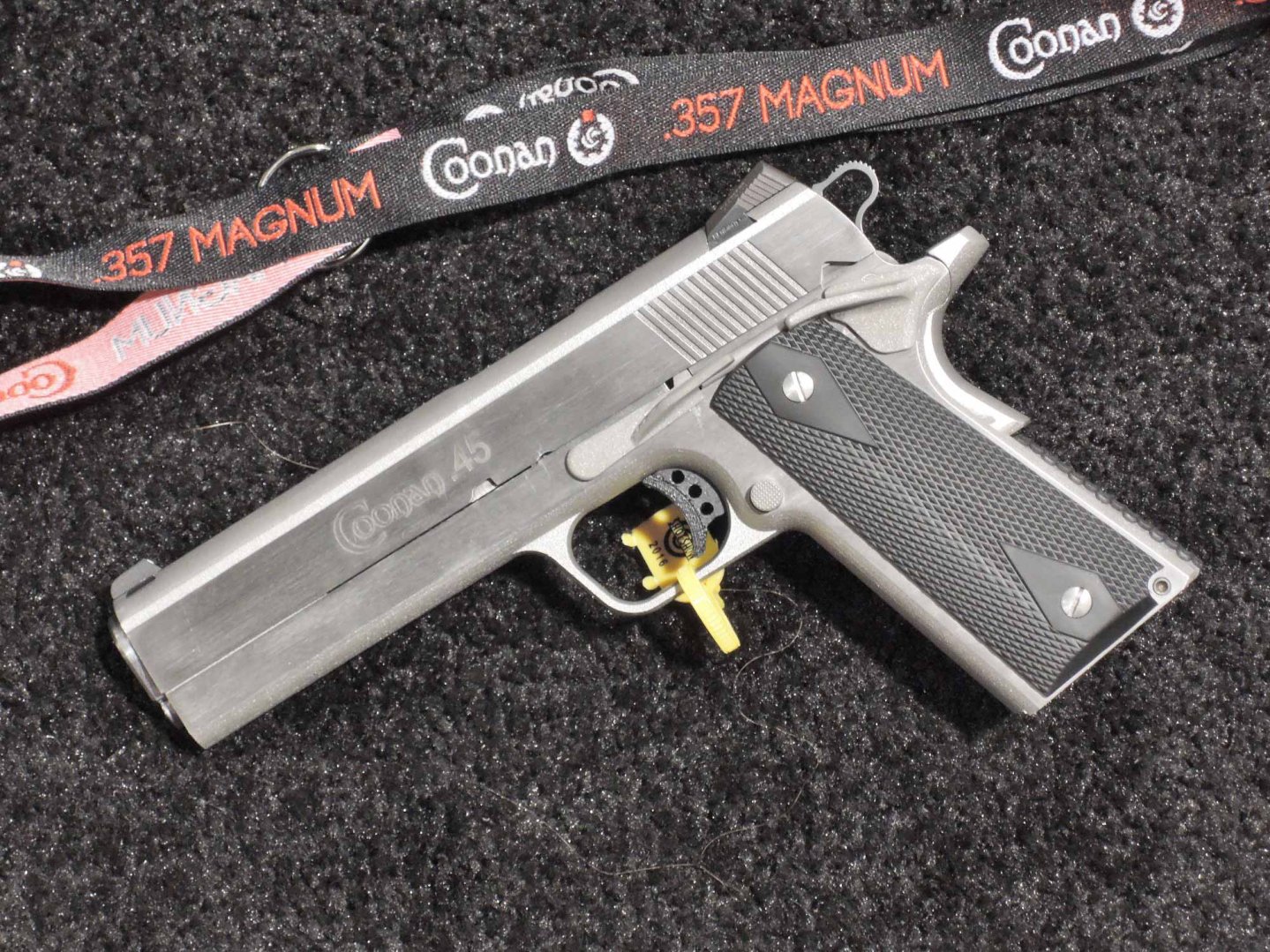 Coonan Arms caliber .45 ACP new semiautomatic pistol Coonan Arms caliber .45 ACP new semiautomatic pistol