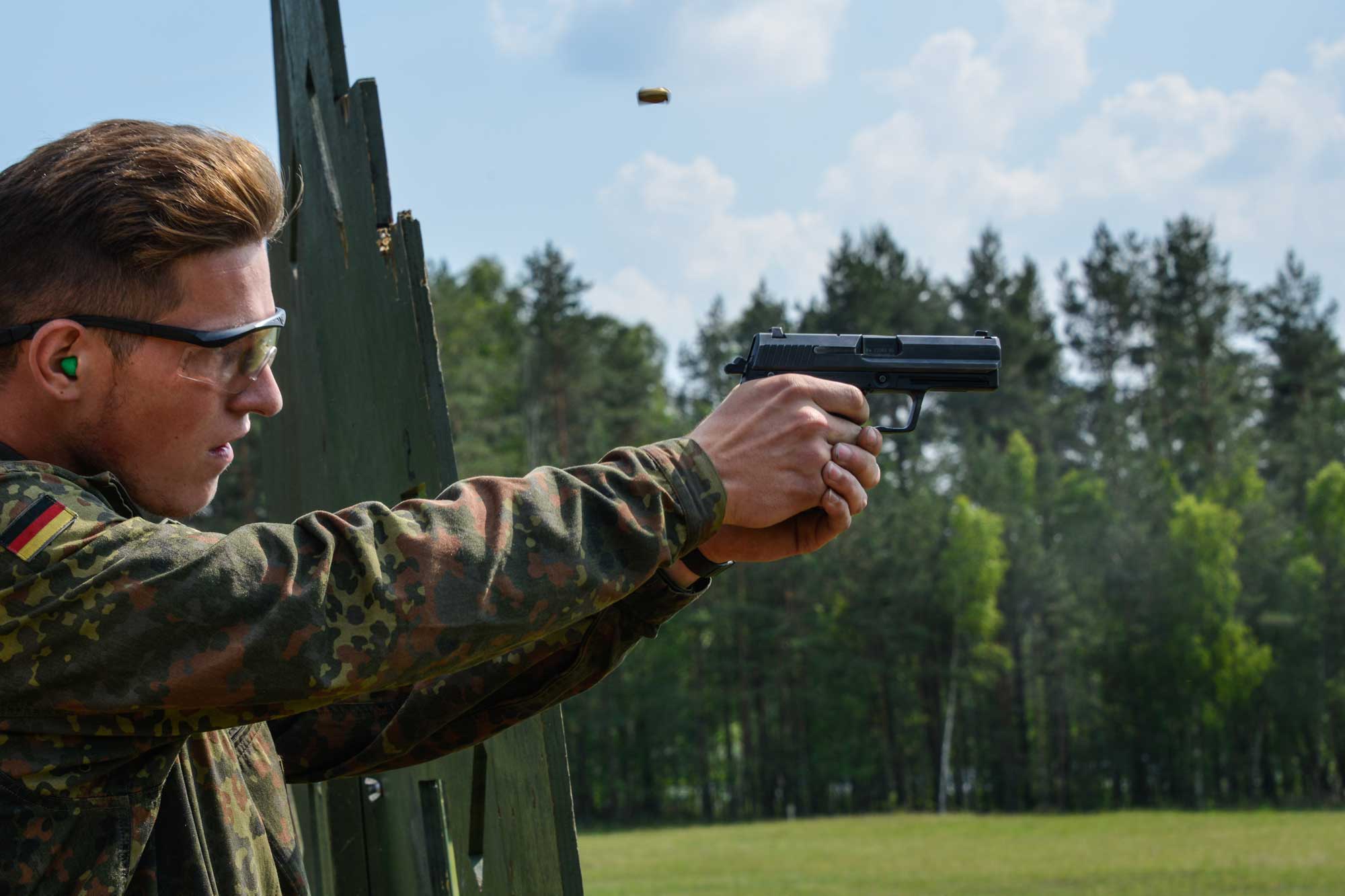 pistols: Only three manufacturers still in the running for the next round of the "P13" tender for the new German Armed Forces pistol: AREX, CZ and GLOCK