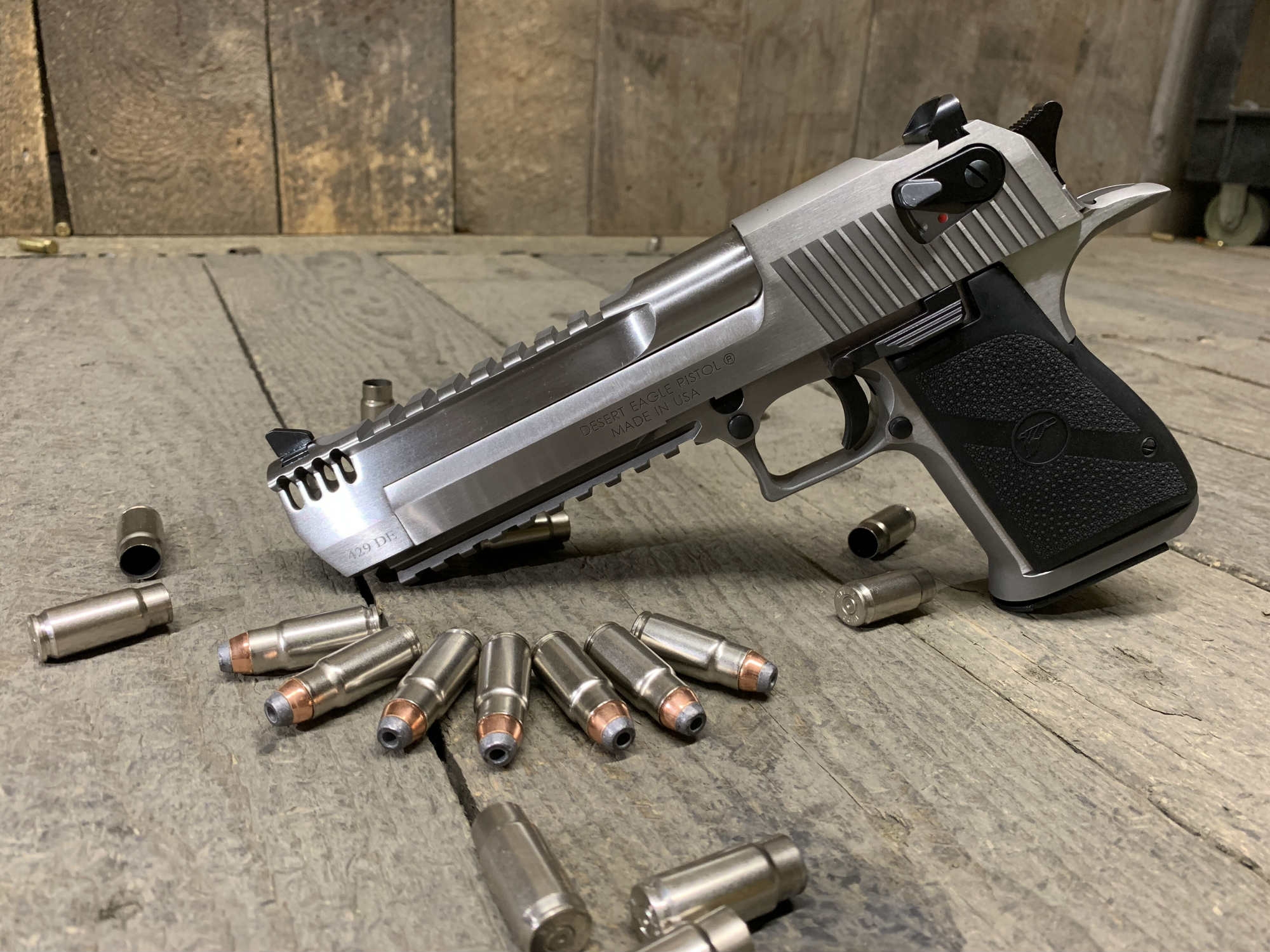 Desert Eagle 429 DE cartridge and 429 DE pistol