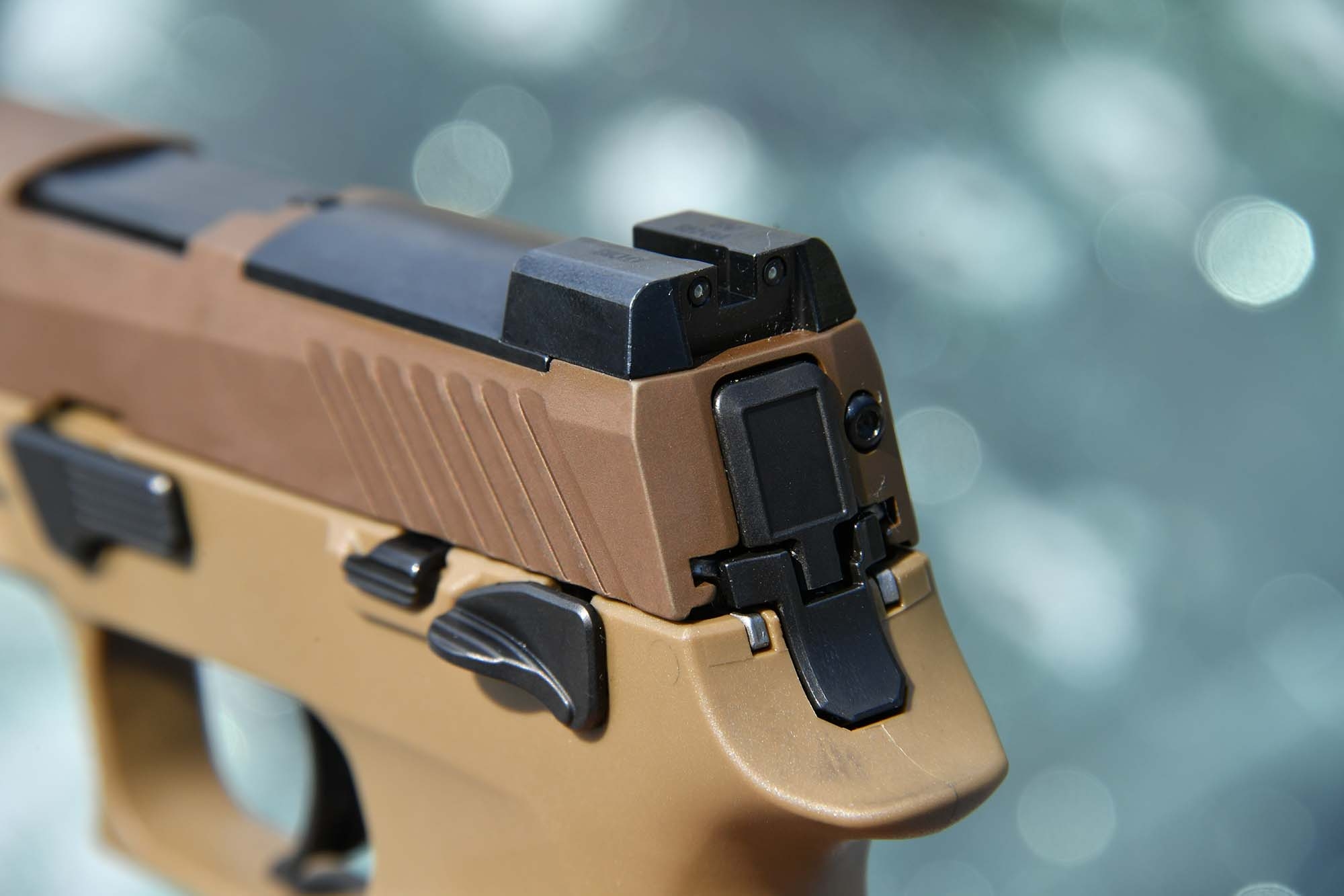 Sig p320 pdw. M17s. винтовка снайперская буллпап 308. Emuelec 4. Sig sauer m17 colt.