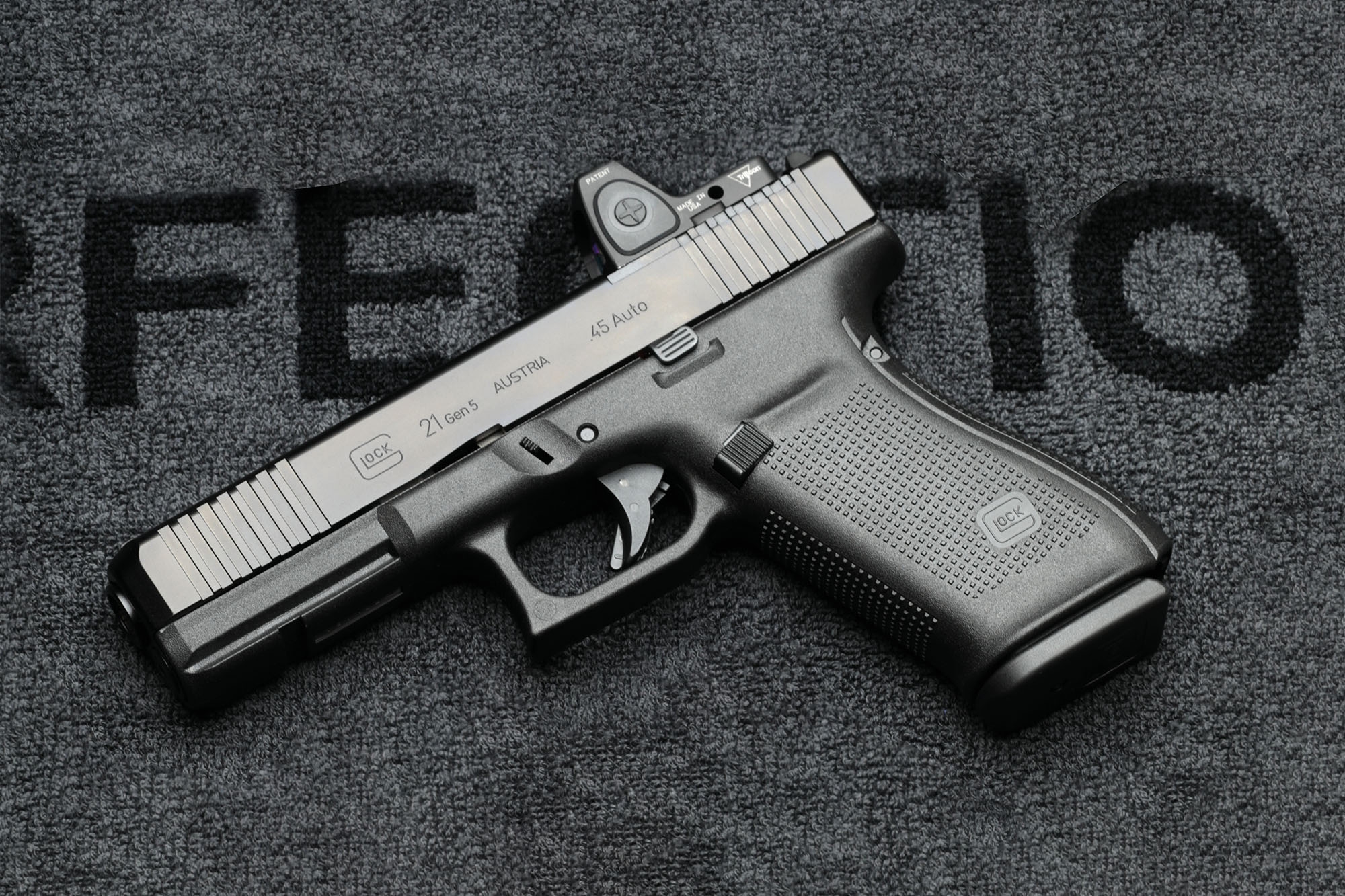 glock: Test: Glock G21 Gen5 MOS, a full size polymer pistol in .45 ACP