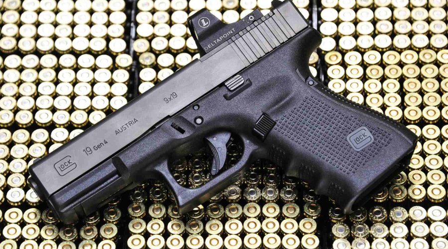 MOS, the GLOCK Modular Optic System: what it is and what pistol models are available Another 9mm G19 MOS