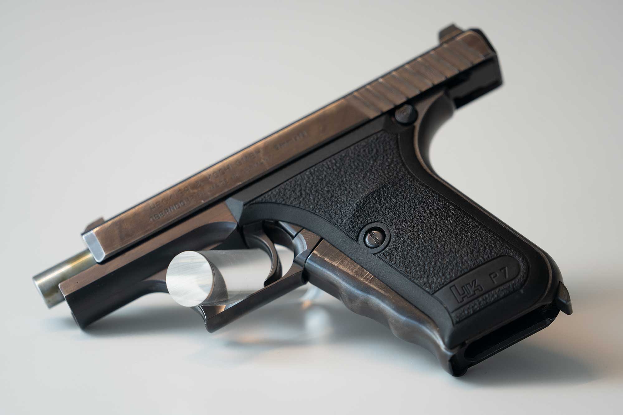 heckler-koch: The unusual Heckler and Koch P7 pistol – Portrait of a contemporary handgun heckler-koch: The unusual Heckler and Koch P7 pistol – Portrait of a contemporary handgun