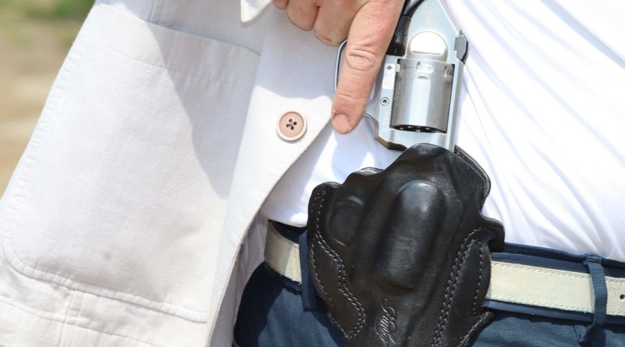 Kimber K6s Stainless (LG) in .357 Magnum, the return of the concealed carry revolver extraction sequence from the holster