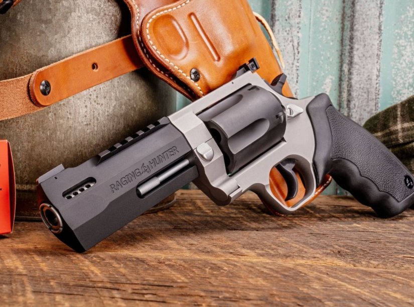 taurus-tx22-competition-22-caliber-pistol-all4shooters