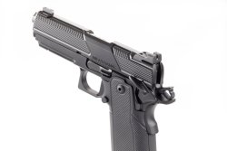 A Heinie Ledge Straight Eight rear sight and tritium front sight.