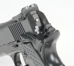 Shadow Hawk Long Slide, a “long” 1911 from Nighthawk Custom The rear sight of Shadow Hawk Long Slide