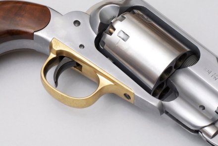 Pedersoli Remington Pattern Custom, an old-style revolver revives The six rounds cylinder of the Pedersoli Remington Pattern Custom revolver