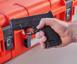 Practical test: the HS Produkt S5 3.3 subcompact pistol in .45 ACP on the shooting range The HS Produkt S5 3.3 subcompact pistol in .45 ACP