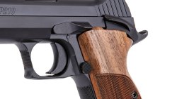 SIG Sauer P210 Standard, the legend is now American made Trigger of the SIG Sauer P210 Standard