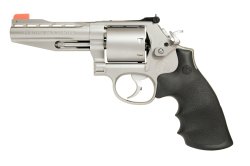 Smith & Wesson 686 and 686 Plus revolvers reinterpreted by Performance Center The Smith & Wesson Performance Center Model 686, left side