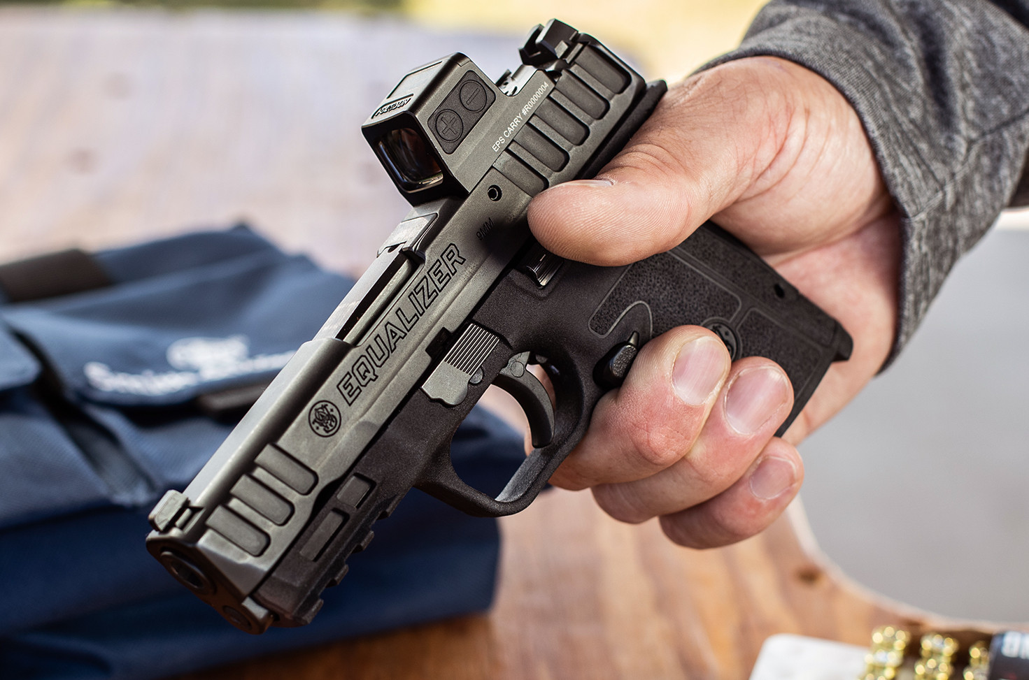 smith-wesson: New Smith & Wesson Equalizer 9mm carry pistol: “Equation solved”