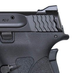 Smith & Wesson M&P380 Shield EZ, the “easy” pistol White dot rear sight iof the Smith & Wesson M&P380 Shield EZ pistol
