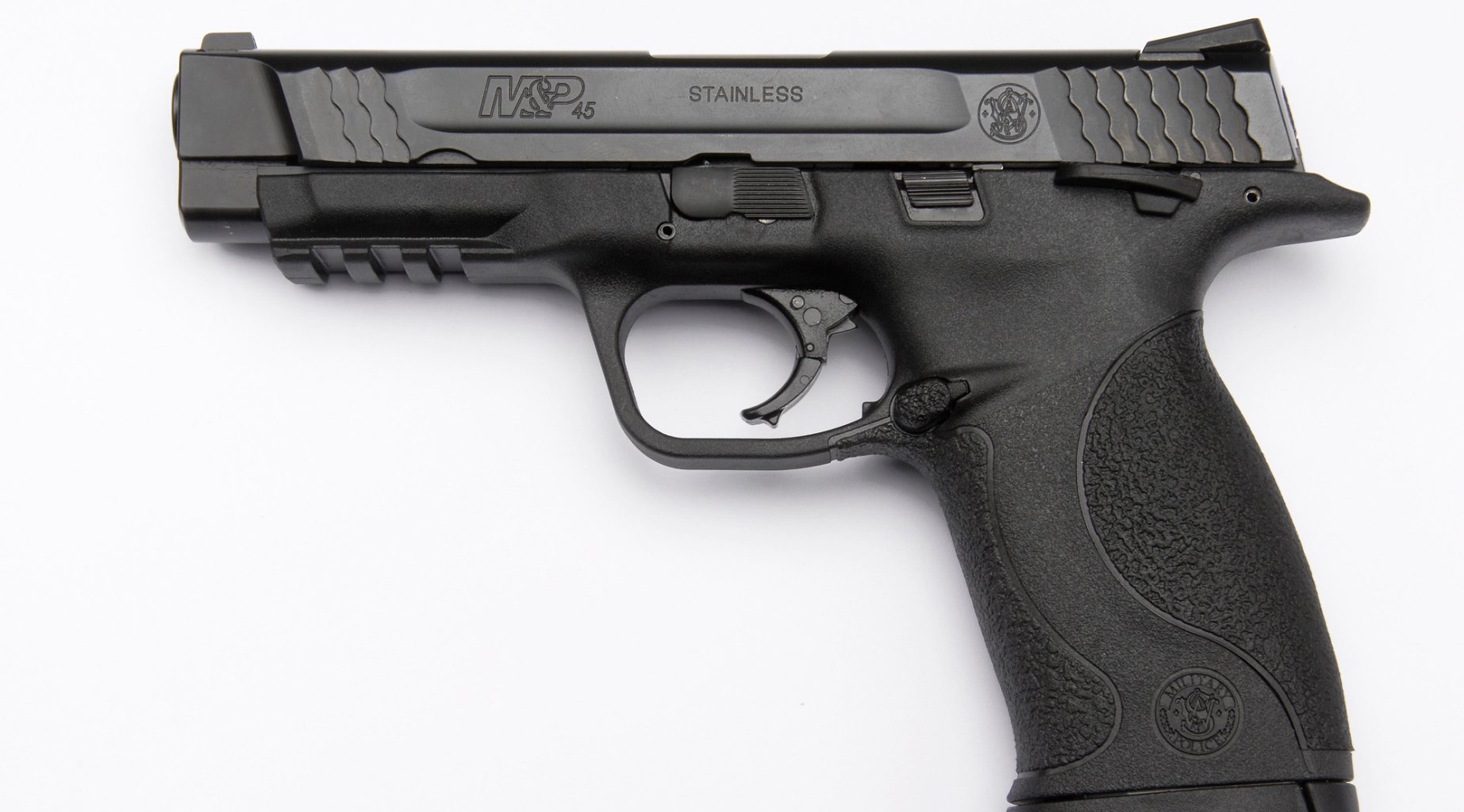 Smith wesson глок. Smith wesson 45 acp. Смит вессон милитари полис пистолет. Umarex smith wesson. Smith and wesson m &p 2.