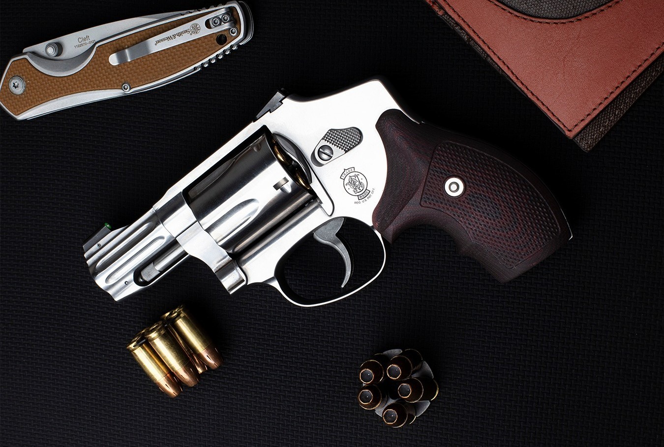 smith-wesson: 9mm carry revolver: the return of the Smith & Wesson Model 940 smith-wesson: 9mm carry revolver: the return of the Smith & Wesson Model 940
