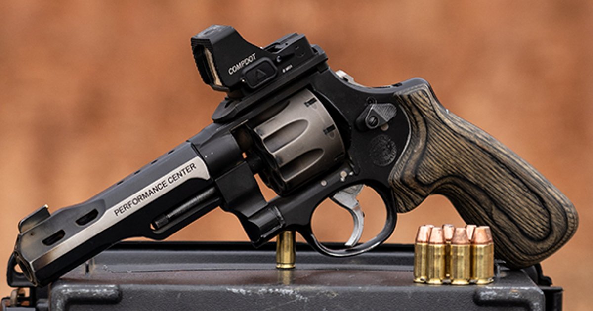 New limited-edition Smith & Wesson Model 327 WR, Miculek's record ...