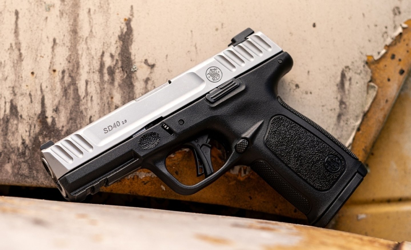 Smith & Wesson releases the SD40 2.0 pistol in .40 S&W Smith & Wesson SD40 2.0