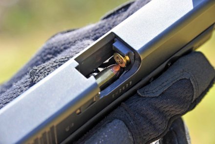 Solving pistol cartridge jams Solving pistol cartridge jams