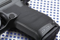 Test: the brand new Walther Performance Duty Pistol (PDP) in 9mm Luger The tetrahedron texture of the Walther PDP's grip
