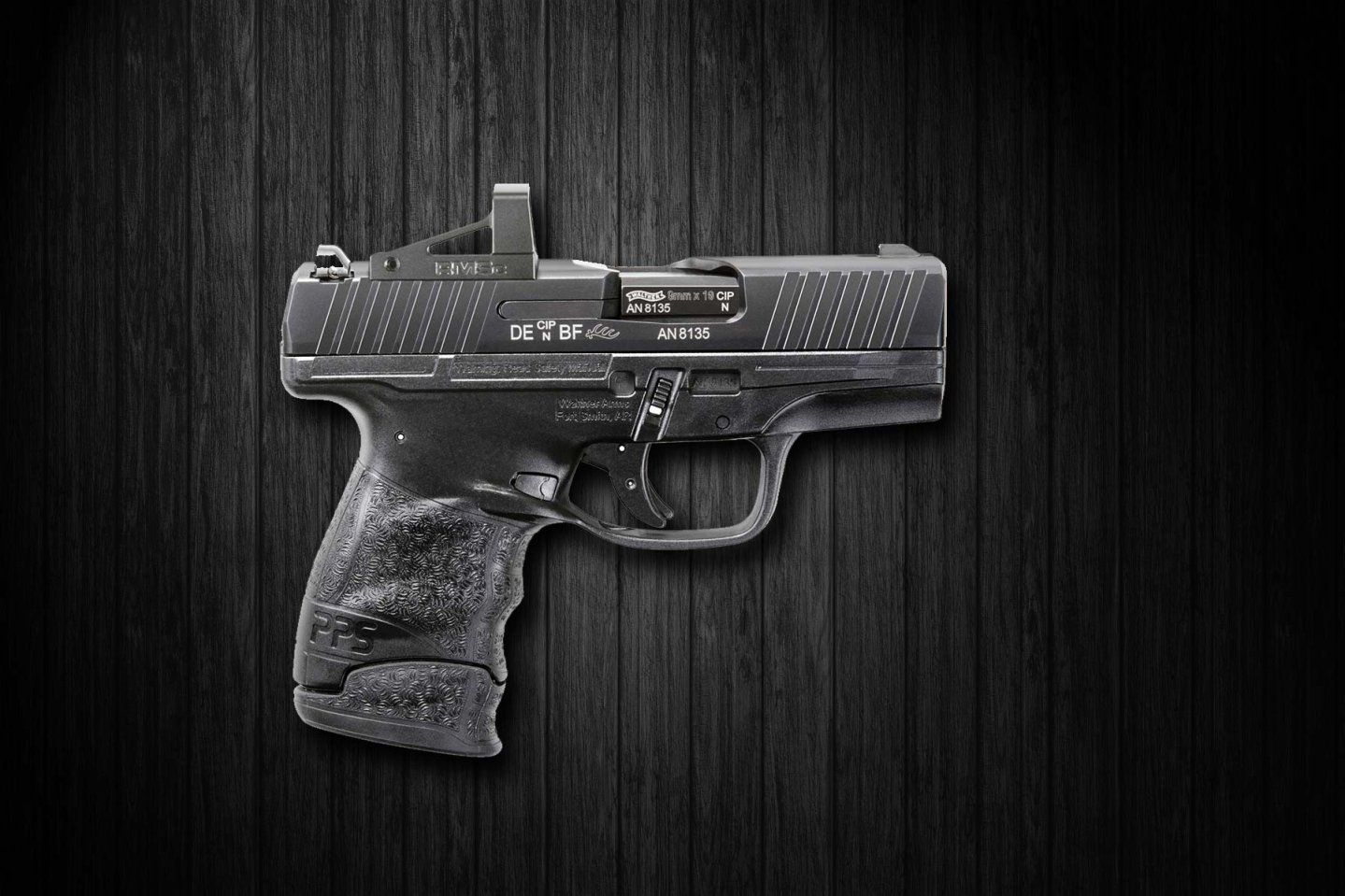 Walther PPS M2 RMSc, a sub-compact gun with reflex mini sight The new Walther PPS M2 RMSc 9 mm pistol