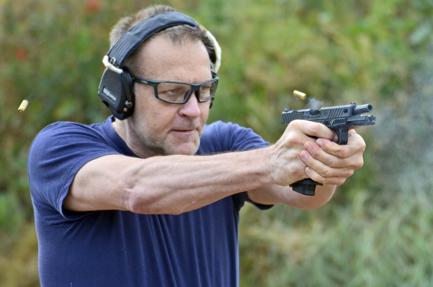 pistols: Test: ZEV Technologies OZ9 – The first complete pistol from the GLOCK tuner