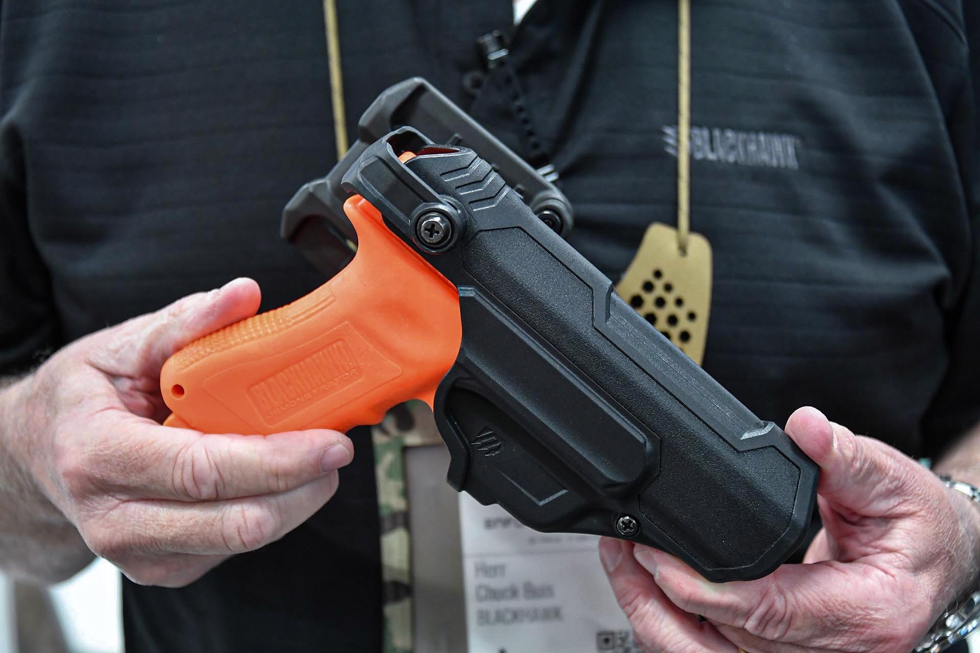 blackhawk: Blackhawk T-Series L3D MMR – New safety holster for service pistols and the military blackhawk: Blackhawk T-Series L3D MMR – New safety holster for service pistols and the military