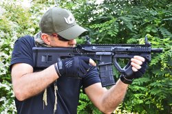 ICS-Hera Arms CQR, a top-of-the-range airsoft replica rifle The CQR held by Wolf Instructor