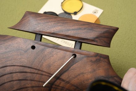 Cheekpiece of the rifle