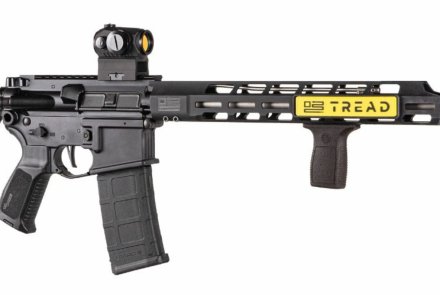 Full-optional and enhanced: here comes the SIG Sauer M400 TREAD COIL rifle SIG Sauer M400 TREAD COIL rifle right side view