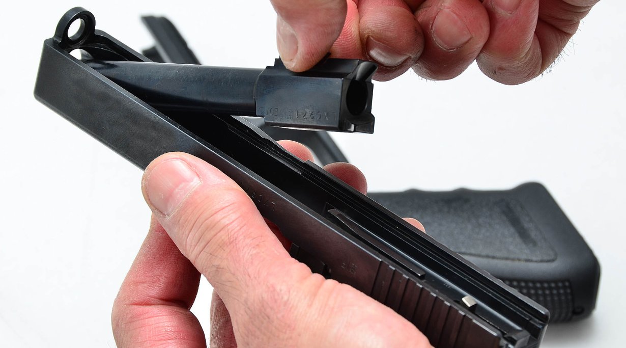 Glock 17 disassembly