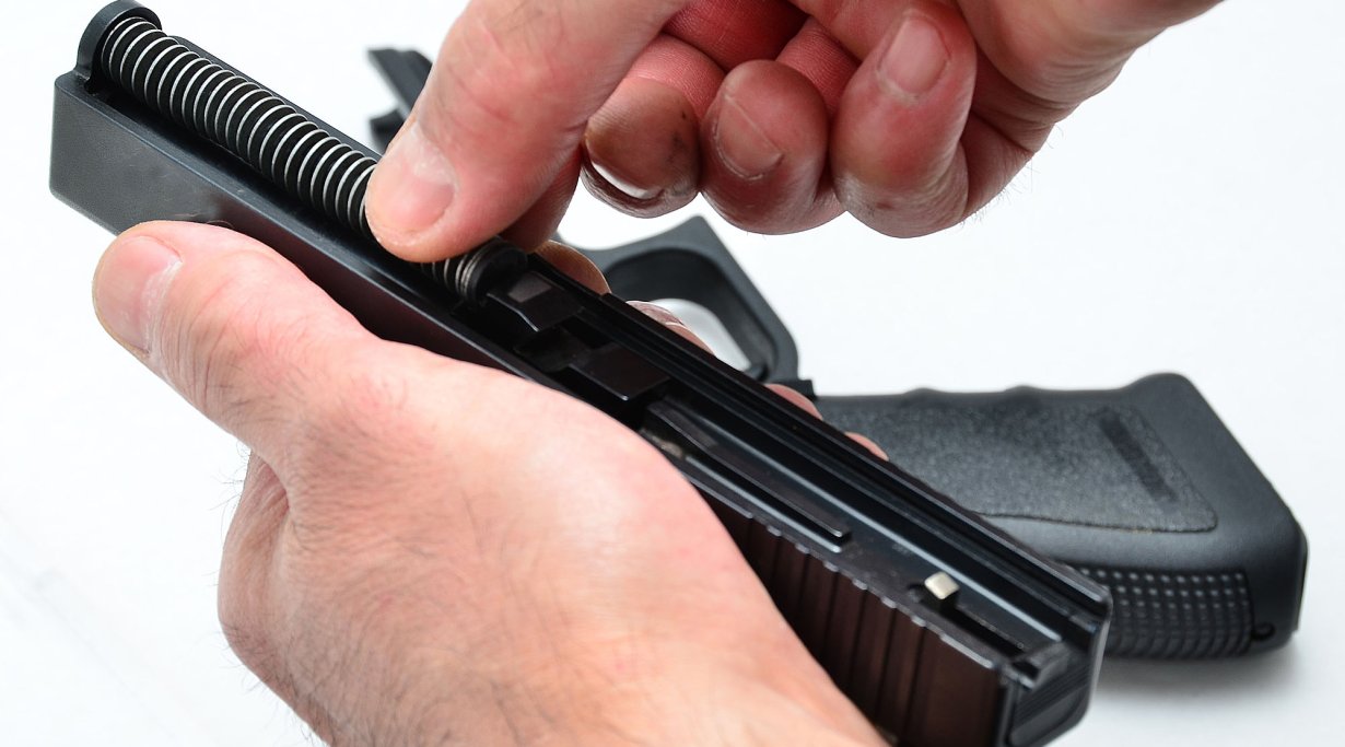 Glock 17 disassembly