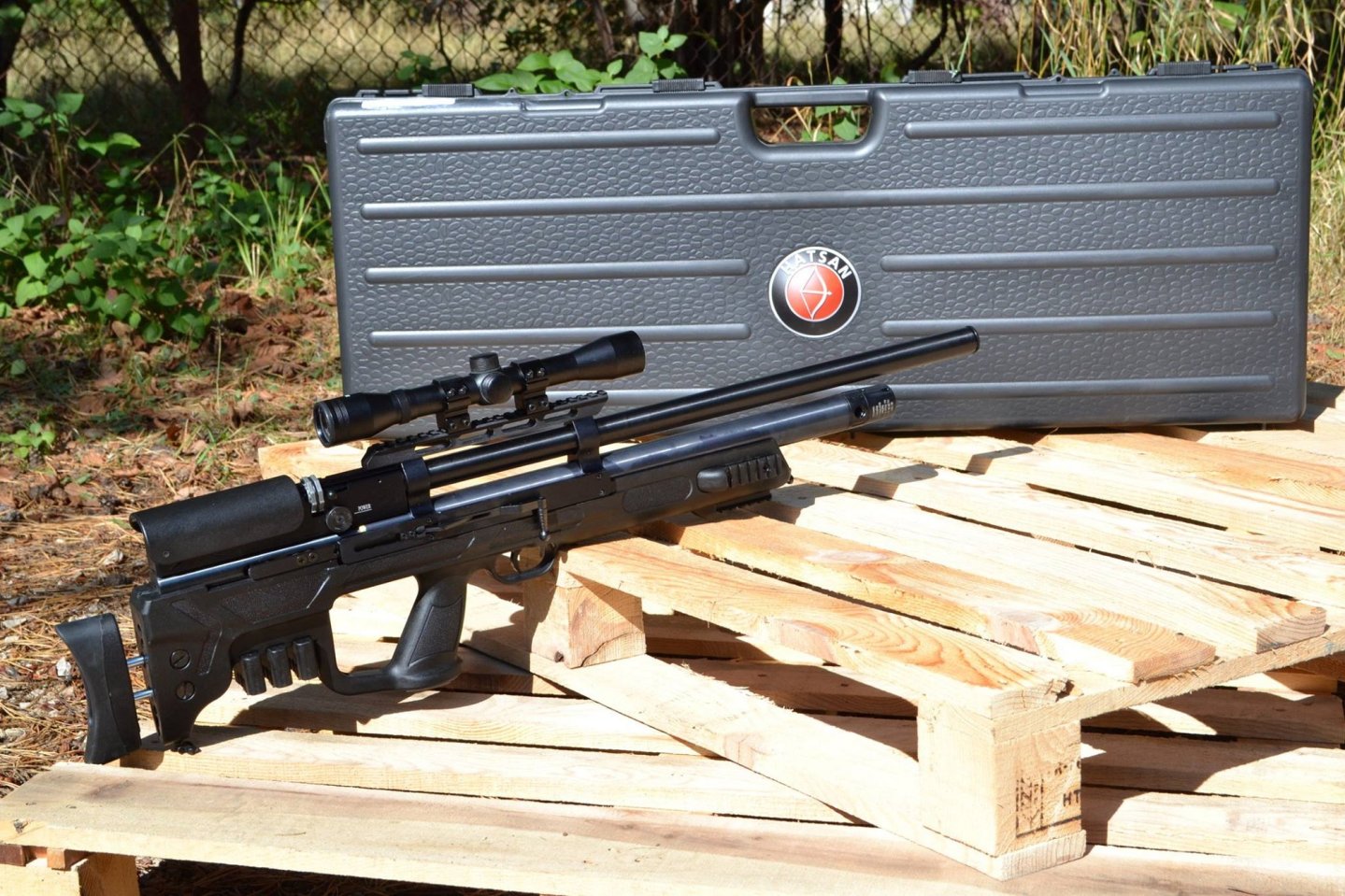 Hatsan Gladius airgun The Turkish-based Hatsan Arms Company introduces the Gladius bull-pup PCP air rifle